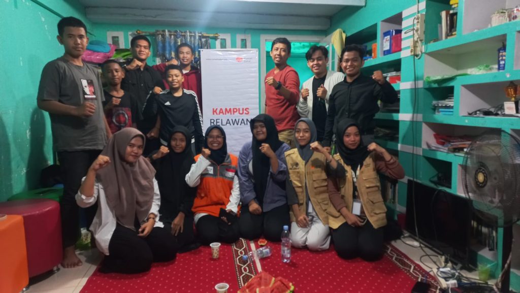Kampus relawan